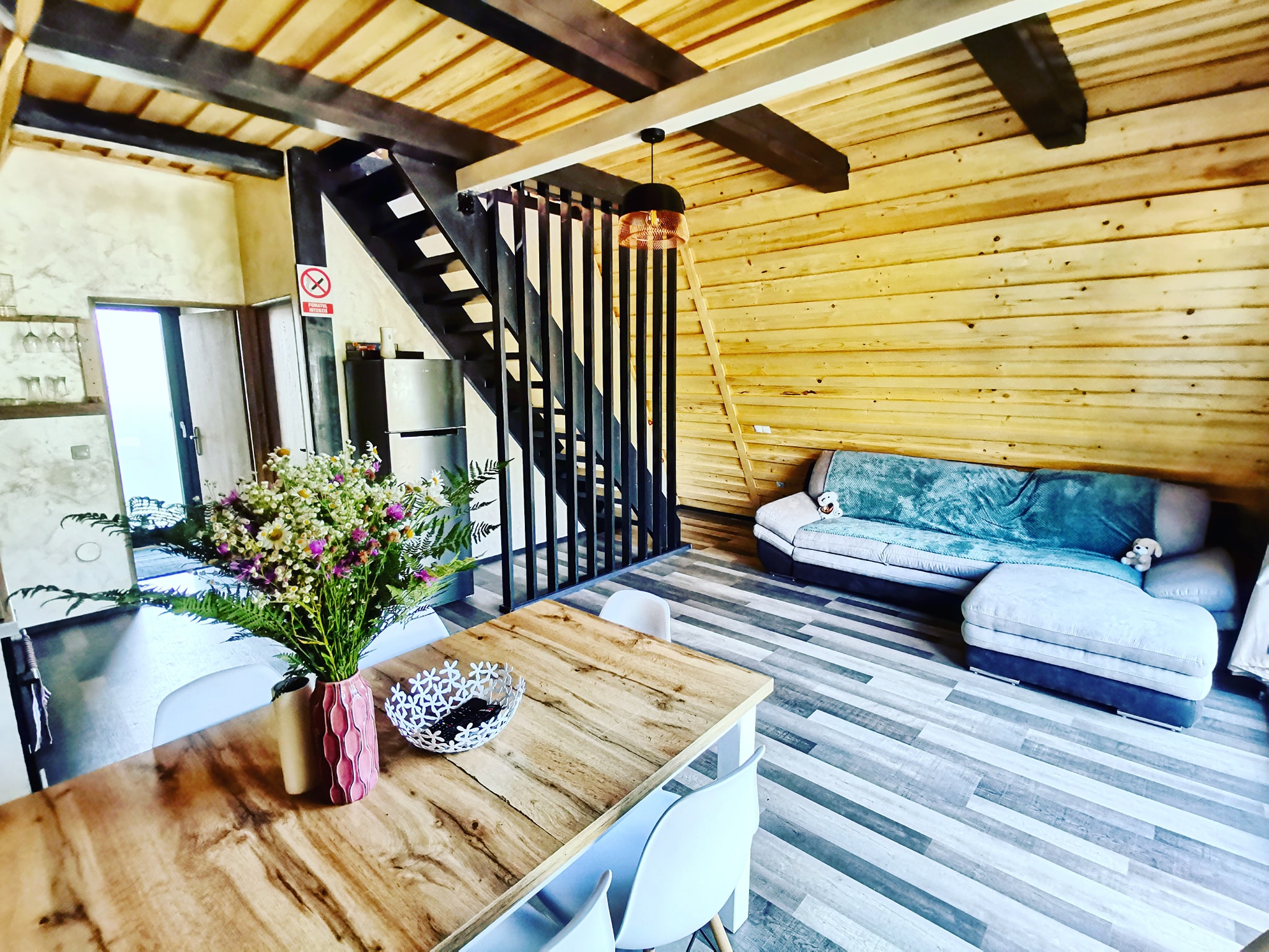 Tana dell Lupo – interior cabană
